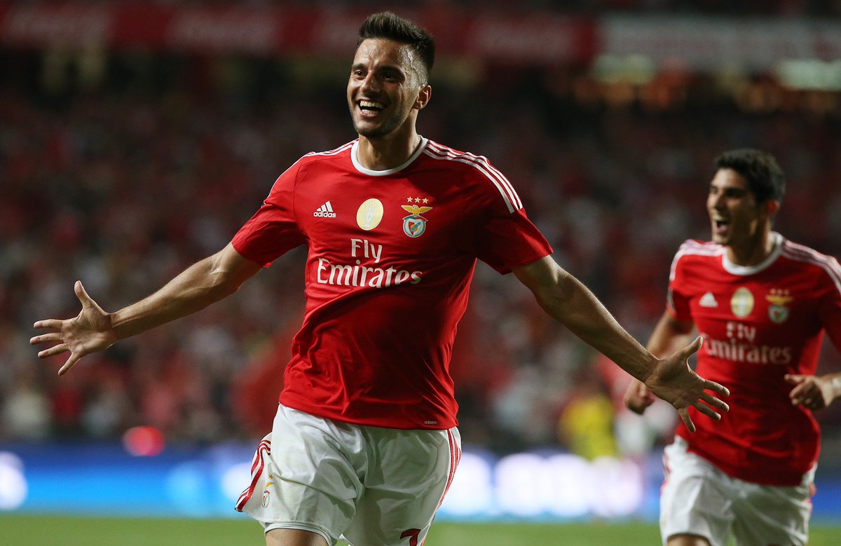 SLBenfica's tweet photo. 75' | 5-0 | QUE GOLÃO! SAMARIS! #JUNTOS https://t.co/hCa1nod3tT