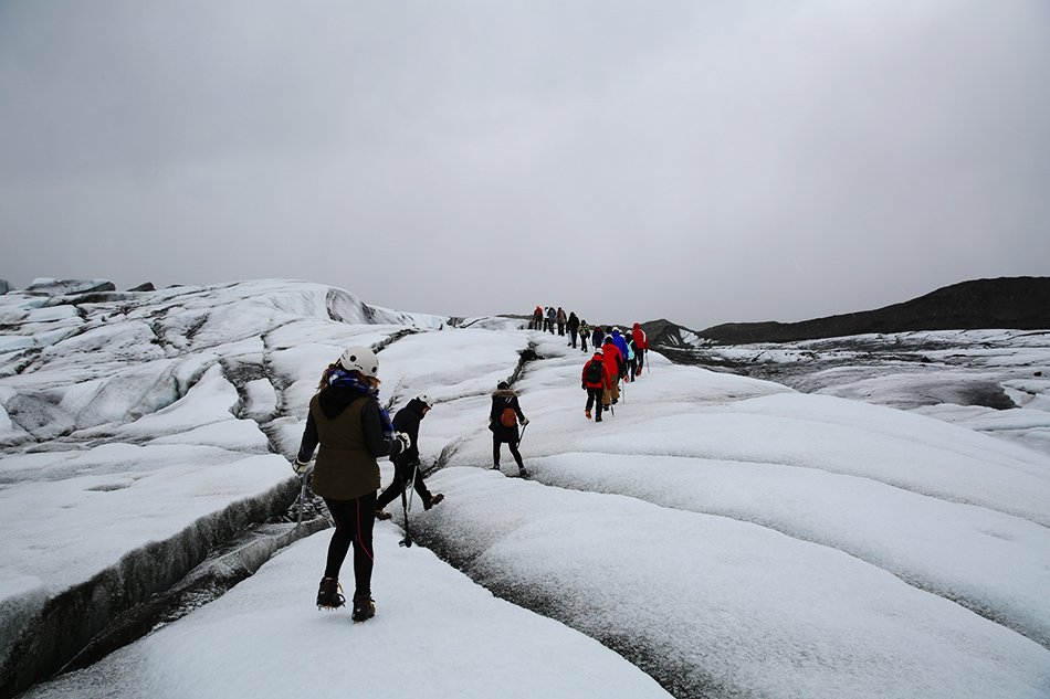 “C’mon girl, let’s hike a Glacier” Oh yeah, typical Thursday. projectinspo.com/2014/05/cmon-g… #Travel #Glacier #ProjectInspo