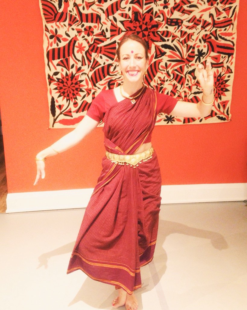 kimmmber9's tweet photo. Had an awesome time dancing last night! #bharatanatyam https://t.co/2T84KCdZjw