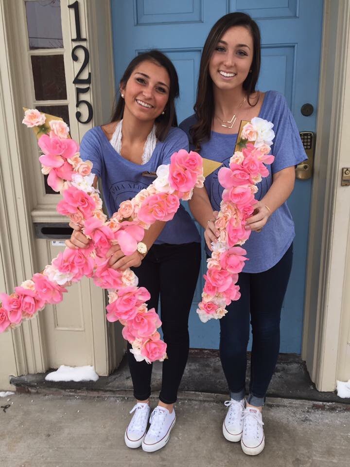 AlphaXiDeltaEta's tweet photo. Celebrating lots of birthdays this week!! Happy birthday to Claudia, Ally, Alyssa, and Melissa 💛💙 https://t.co/kDdpbe2R6Y