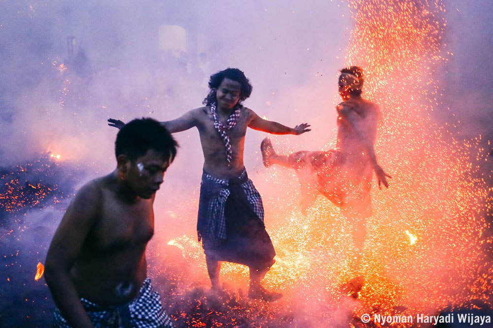 foundryphoto's tweet photo. Scholarship deadline extended to April 7 https://t.co/J5Z5BHrCtJ https://t.co/vT5iN8gIPZ