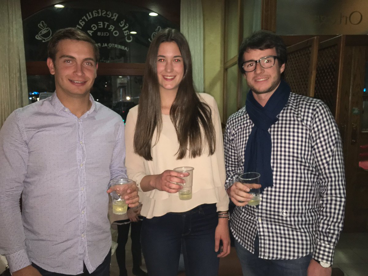 Representantes para el ejercicio fallero 2017: Presidentes Pepe Ramos y Blai Bodí, y como reina Maria Franch #Ortega