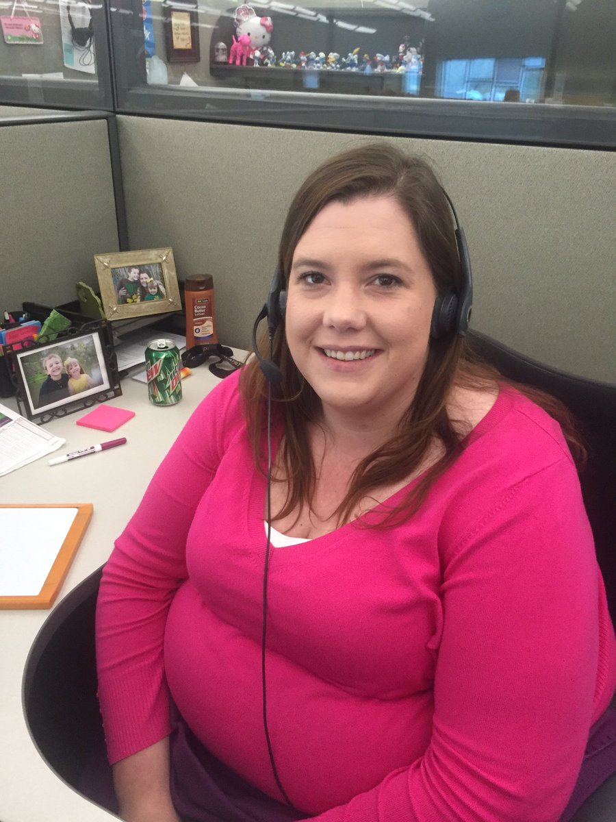 TeamCaseyLebCC's tweet photo. She needs no introduction, Beth is a DTV selling pro! #3 before her final break! #lifeatatt https://t.co/XUQW8W09No