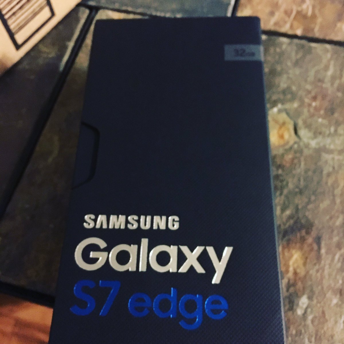 big_red_2015's tweet photo. Yea buddy! Brand new #SamsungGalaxyS7 is in!! https://t.co/UuVM3L1bQl