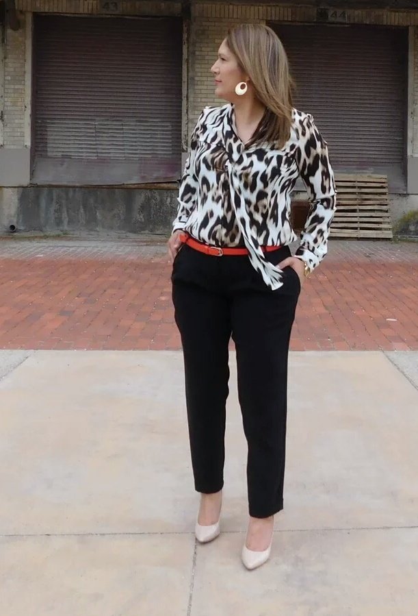 LydiaStyledMom's tweet photo. Worthington leopard print top &amp; MNG cuffed ankle pants are my #FriYay Fav 😉 @jcpenney #jcpstyle #jcplookbook #ootd https://t.co/s3iJdTnsRZ