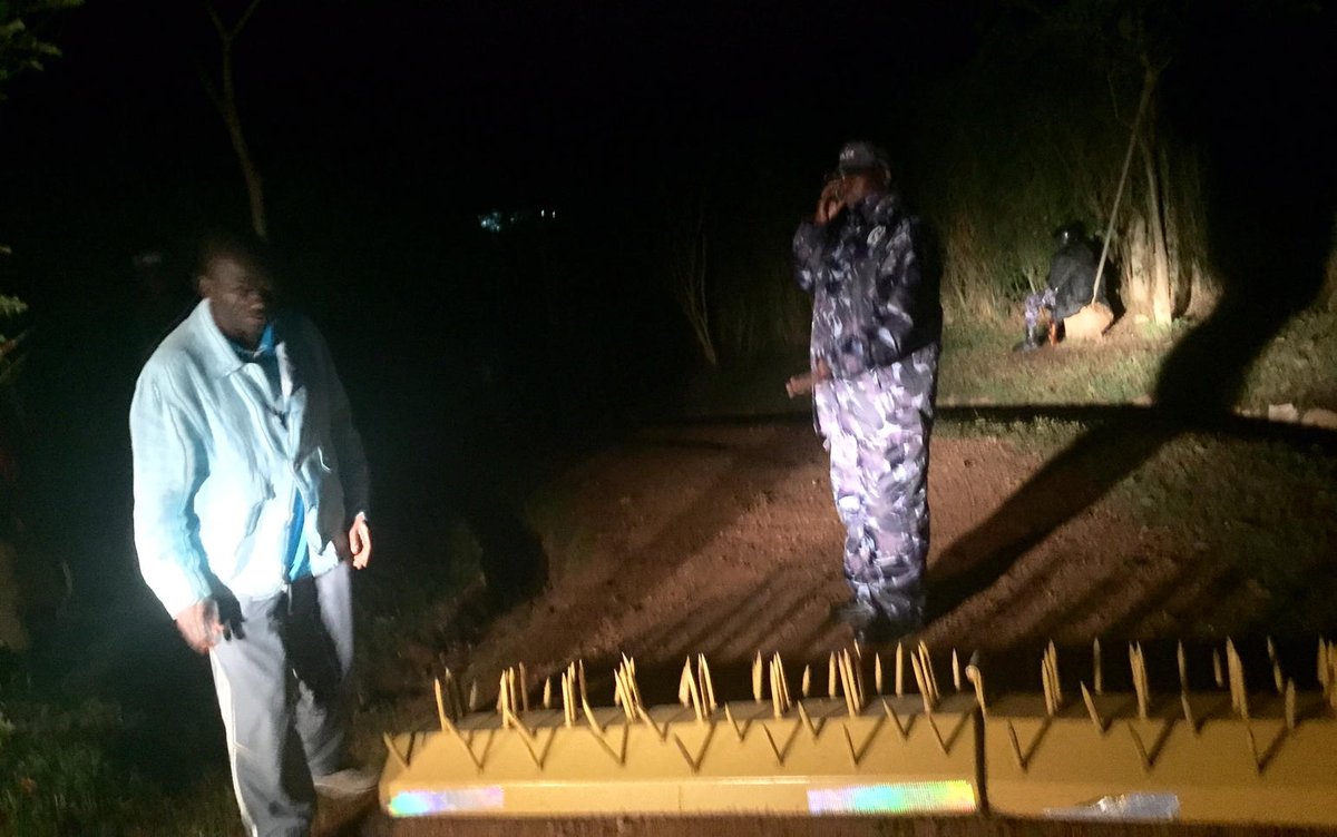 kizzabesigye1's tweet photo. IGP Kayihura once again deceived Ugandans today that I'd been freed. It was fools day anyway!!! https://t.co/GHRsAh9fx1