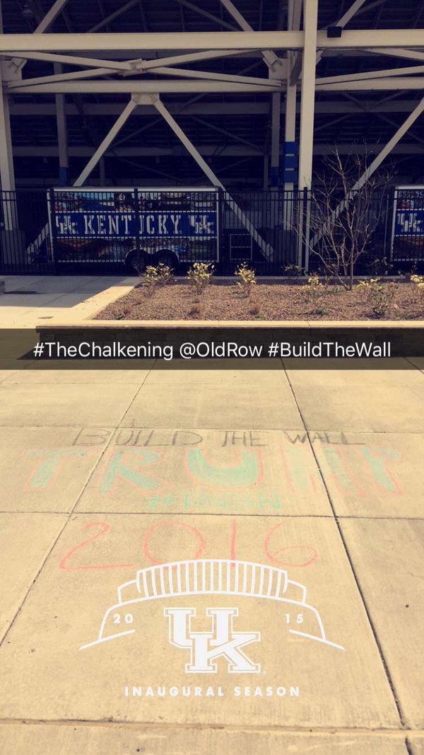 NashBeliyNarod's tweet photo. IT JUST KEEPS HAPPENING 

#TheChalkening https://t.co/BrbpJa9iNF