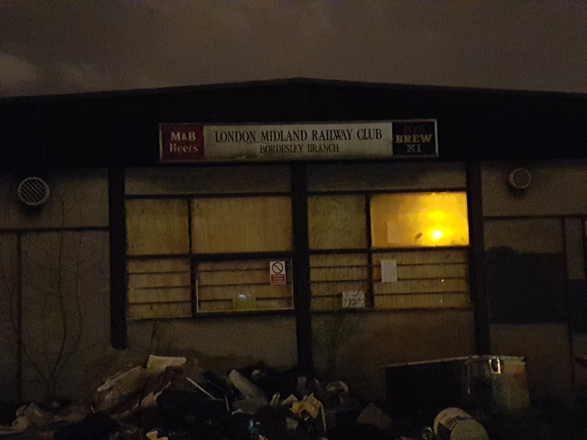 SmallHeath2's tweet photo. Rubbish dumped on Bolton Rd #cleanupbrum @ShabanaMahmood @CllrTahirAli @johnclancy @Yvonne_Mosquito https://t.co/Z7dxsLXeup