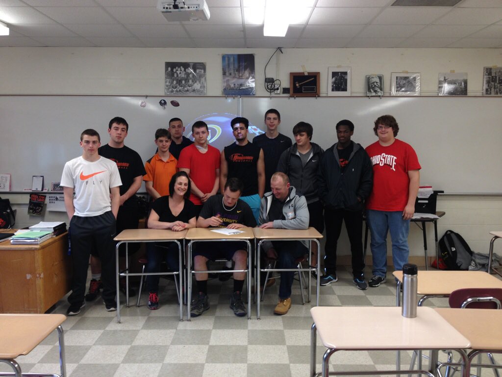Mohonasen Football tweet media