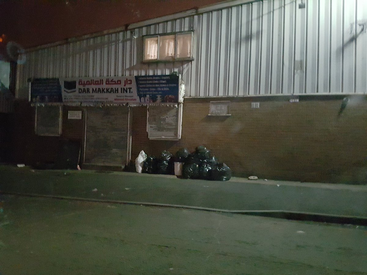 SmallHeath2's tweet photo. Rubbish dumped on Parliament St #cleanupbrum @ShabanaMahmood @Yvonne_Mosquito @johnclancy @CllrTahirAli https://t.co/IDww0cq6VD