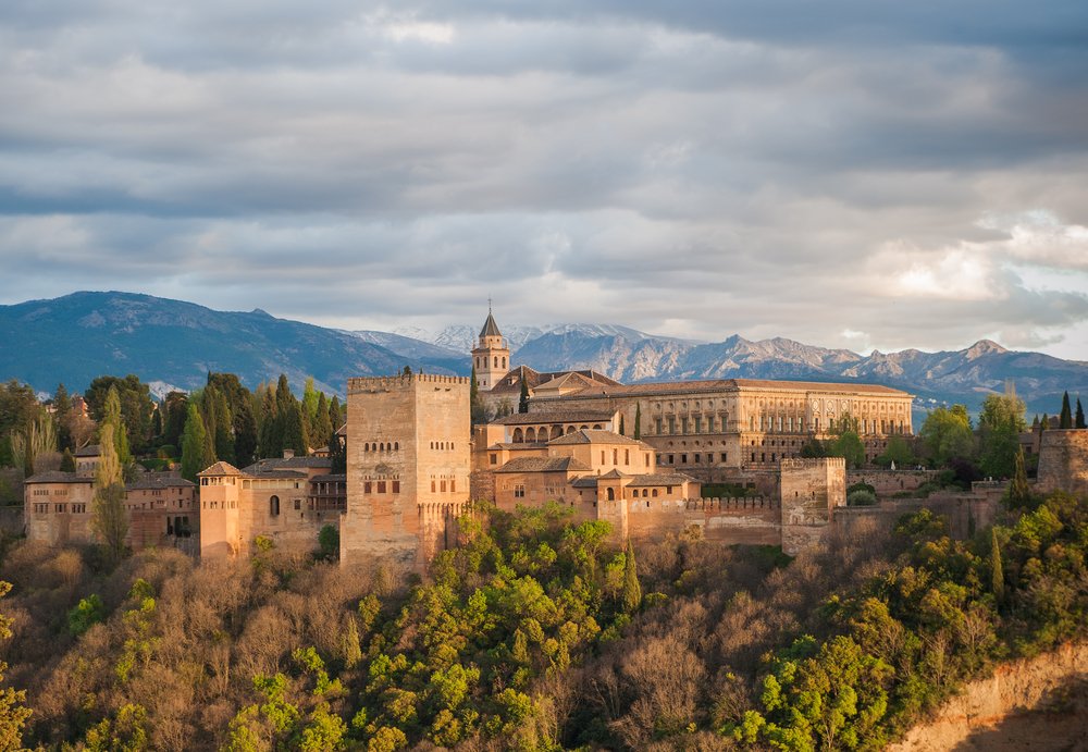 EspanaEnLatam's tweet photo. #Granada, one of the gems of #Spain, is home to 3 @UNESCO World Heritage sites (Alhambra, Generalife and Albayzin) https://t.co/HBFPvEYmW2