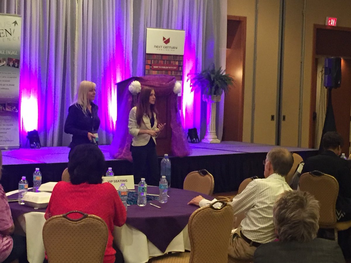 amyapplebaum's tweet photo. So excited to have Kim Johnson delivering some Laser Coaching with me! #AWC16SW https://t.co/GnFF61yA5A