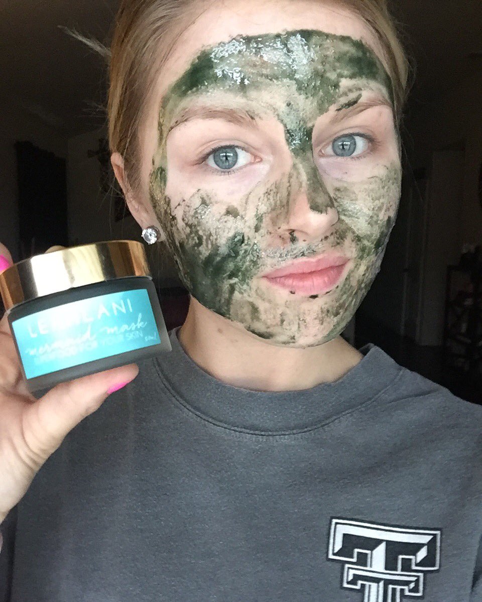 jheraaccadia's tweet photo. So in love with my mermaid mask! Tackles inflammation, acne, wrinkles and gives vibrant and radiant skin! https://t.co/gIMd5QZp5s