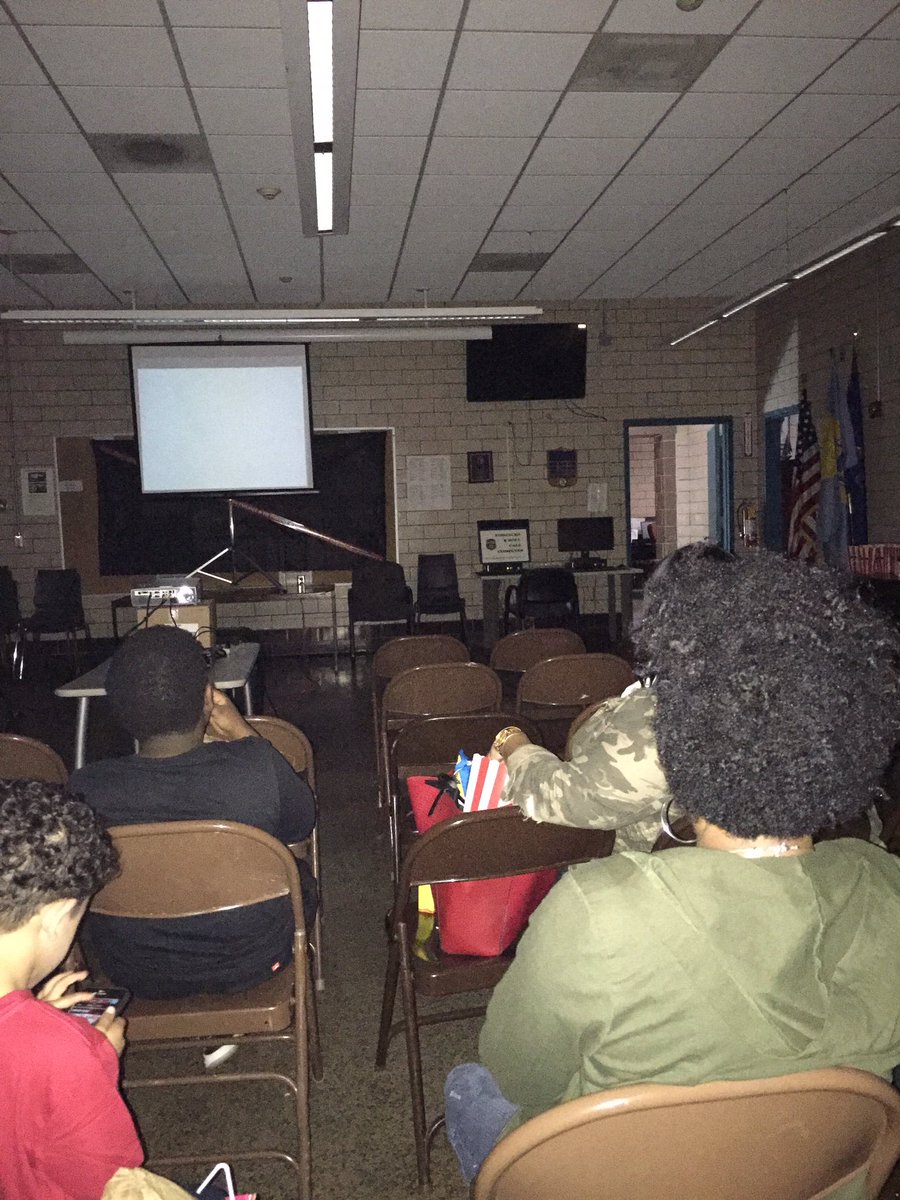gregbucceroni's tweet photo. Attending the @PPD06Dist Community Kids Movie Night Event https://t.co/CAULcowAzV