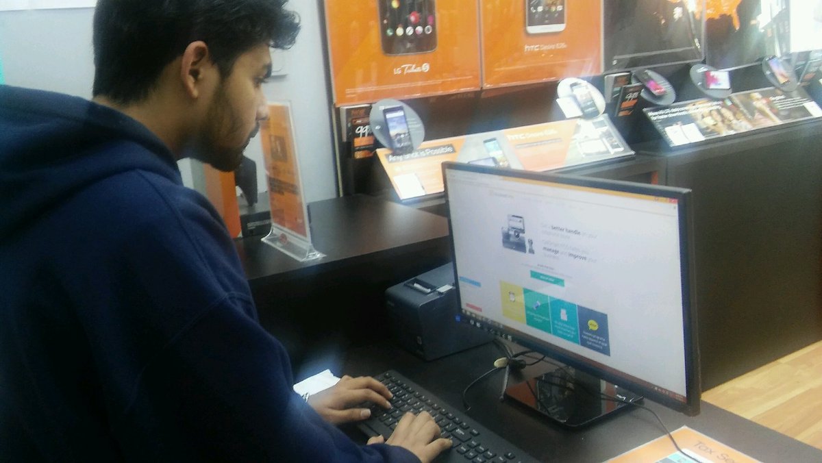 CellSmartPOS's tweet photo. Another @boostmobile store signs up to start selling smart with #CellSmartPOS https://t.co/rSgMiDGwg2