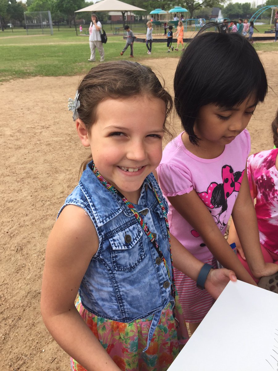 PalmerClass2's tweet photo. Birthdays and field trip! ๐ this week! @RAEinKaty #psin2nd https://t.co/0GshAzgz1I