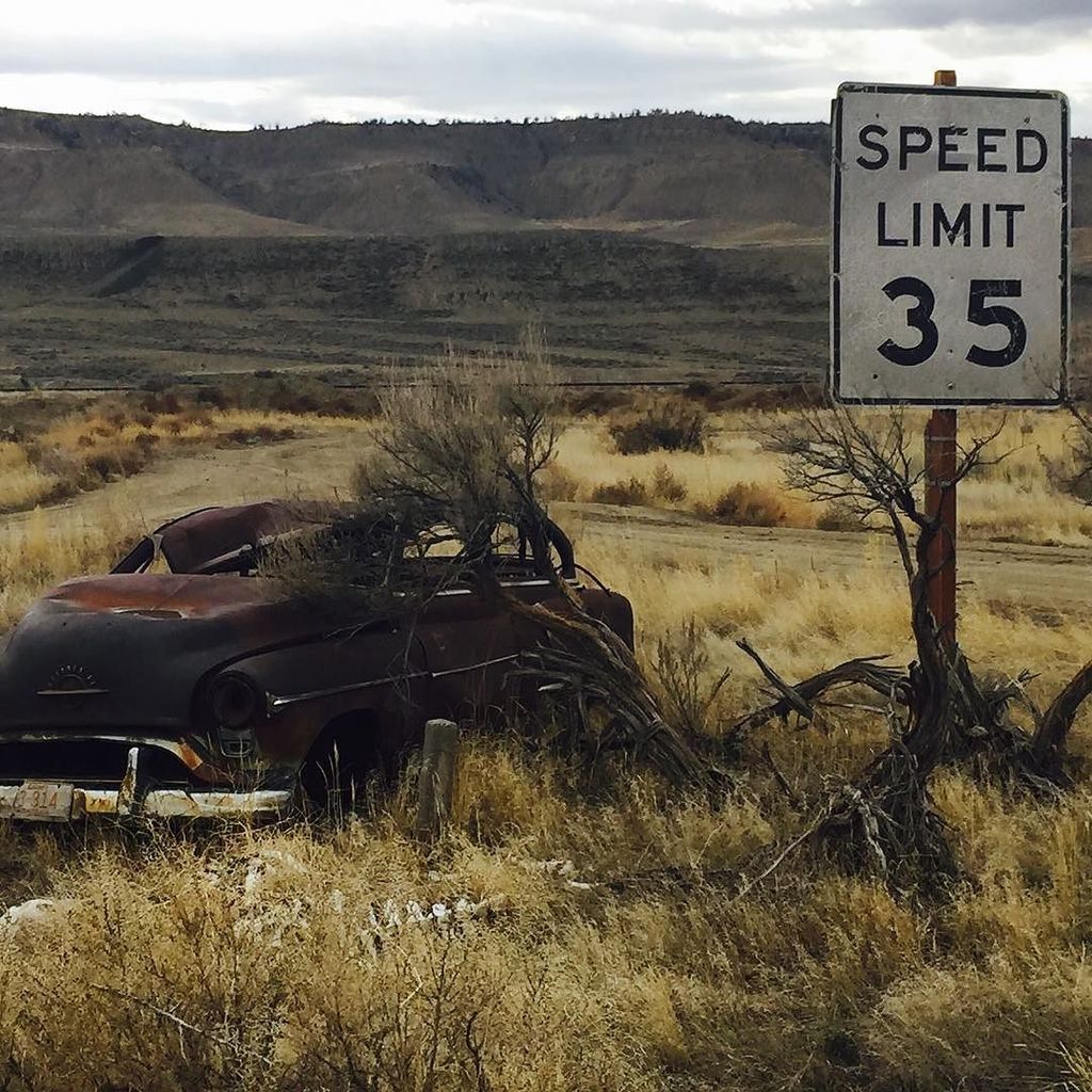 oldcar_photo's tweet photo. #oldcar #speed35 by amylopez71 https://t.co/uuaWvkYaCE