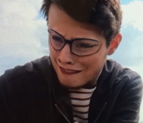 Beaus_Shades's tweet photo. Oh my god what did I do 😂 @PointlessBlog @PoppyDeyes https://t.co/zcTAeM5V8K