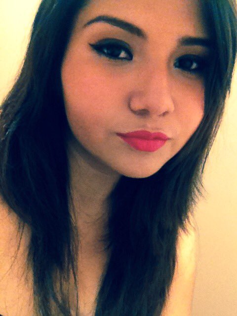 Lexi_Neaves's tweet photo. Last night. #SIGUEMEYTESIGO #ViernesDeGanaeSeguidores https://t.co/2kNCg4Po6U