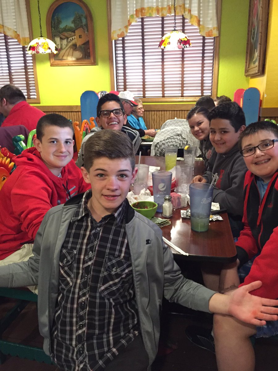 LeitnerChelsea's tweet photo. Out with some 8th grade swimmers!!! #BHMSD https://t.co/kNIoAhvl3w