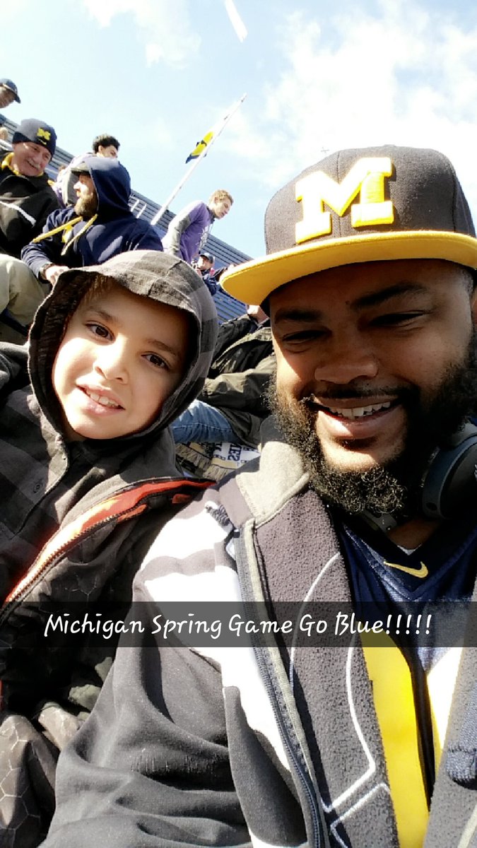 TOREY_300_JONES's tweet photo. Little Torey and I at the Big House... Go Blue!!!!  #GOBLUE https://t.co/54LSi9oSLT