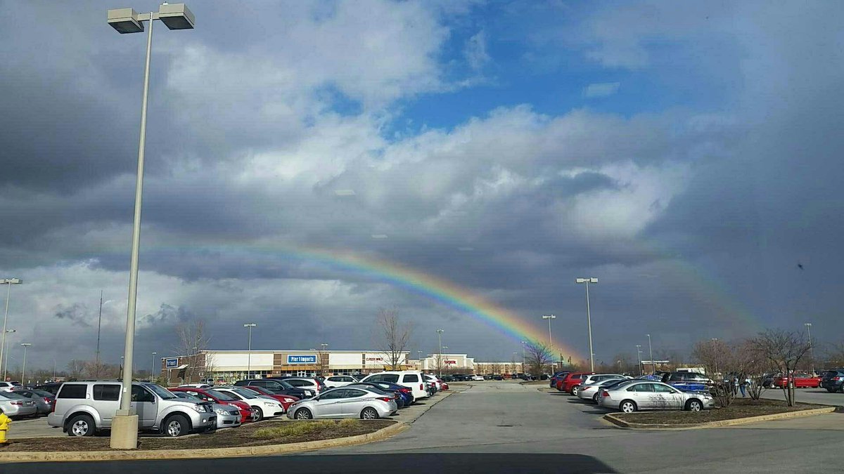 marsbars1227's tweet photo. #rainbow https://t.co/MEEtdnVcPS