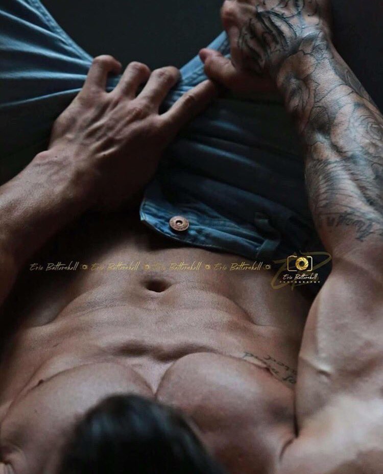 JustBriana13's tweet photo. "Dante always turned fucking into making love" #BreakingHim #RKLilley I think I'll make an edit with this quote 😈💜 https://t.co/s9RejX3HjG