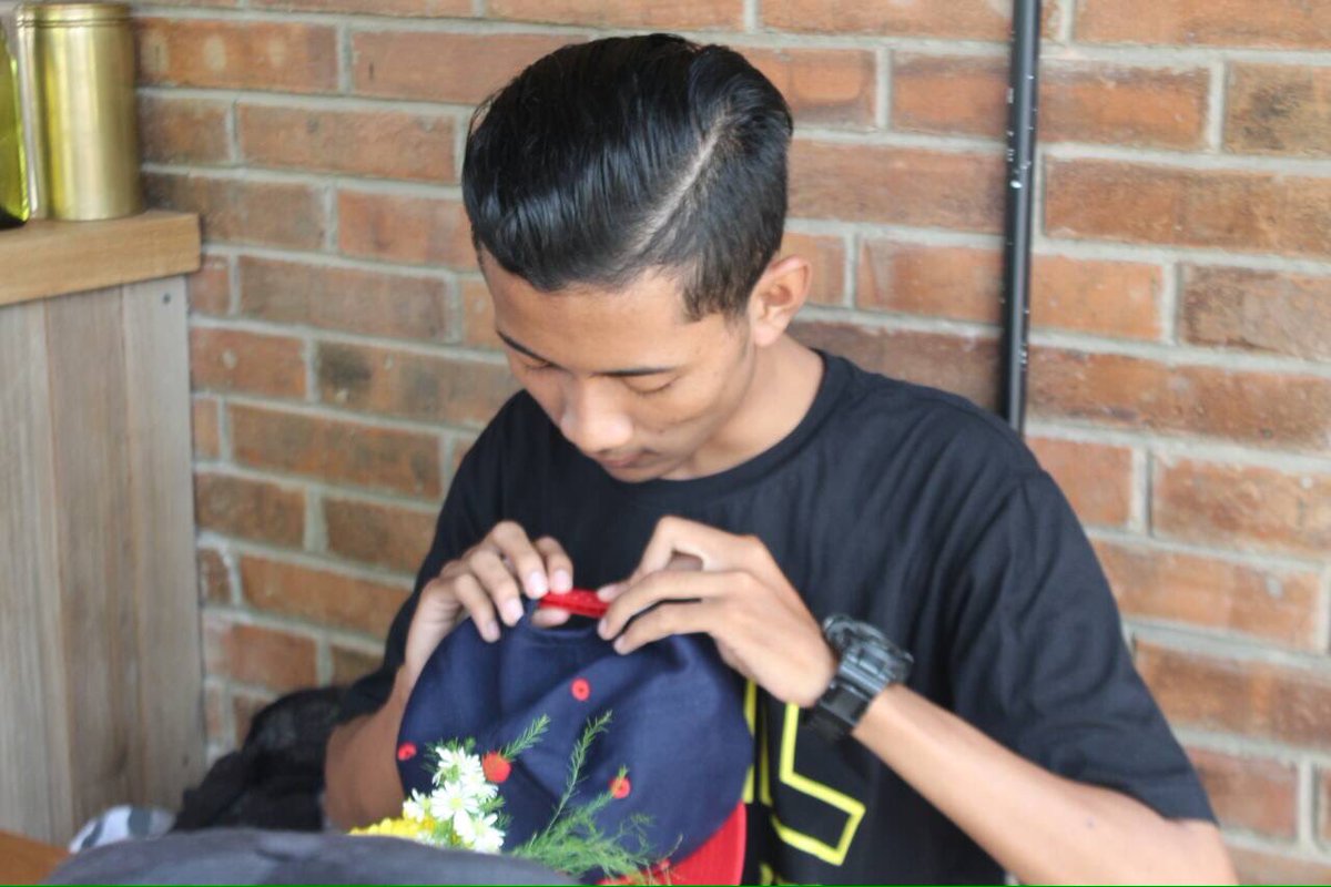 fa_jar83's tweet photo. Sendiri ? No problem https://t.co/vILxbRofnI