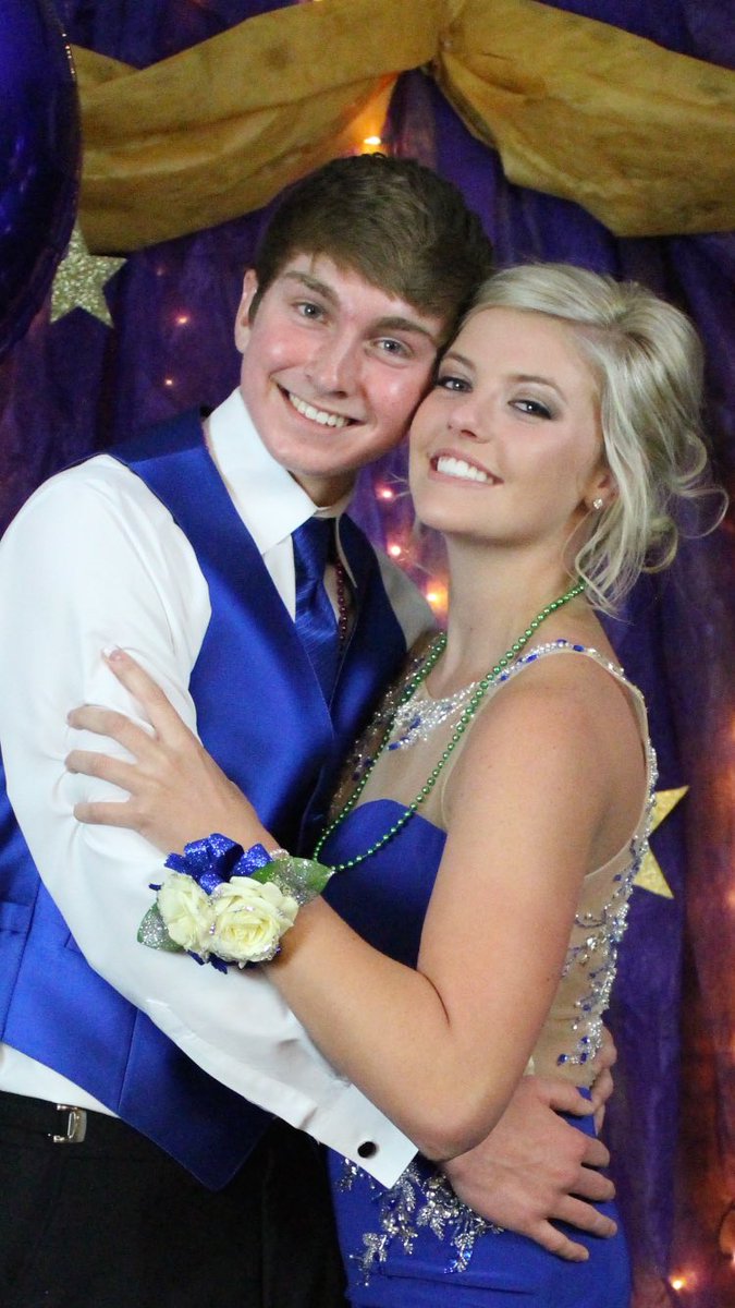 KristynHodny's tweet image. The happiest of birthdays to a special friend. I hope your day is as crazy as you. Get ready for this summer 😈🙂