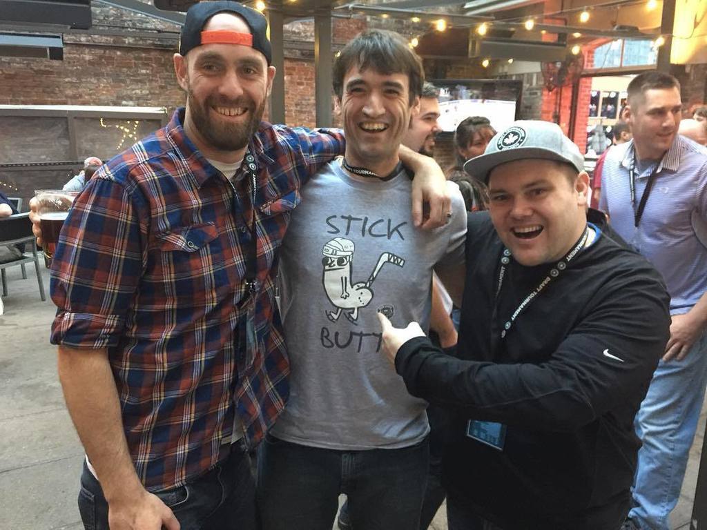 beerleaguetalk's tweet photo. OMG It's #stickbutt! #beerleague #beerleaguehockey #drafttournament #hockey https://t.co/Pf3ZZ7BudH