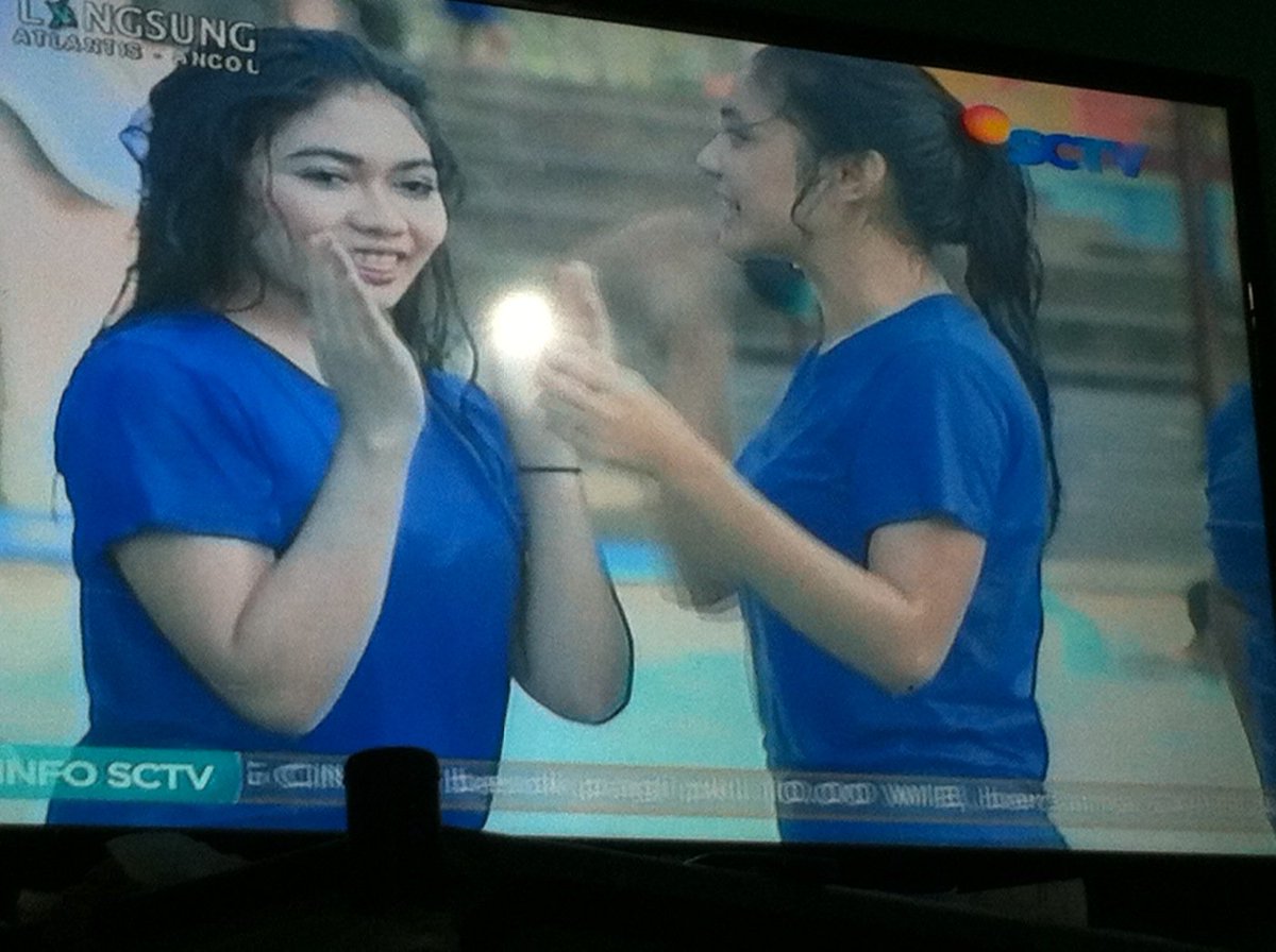 thania27_'s tweet photo. @BeauMiftaChiBi @Noeey_Chibi di segmen 1 menangggggg !!!! https://t.co/uaAqobx969
