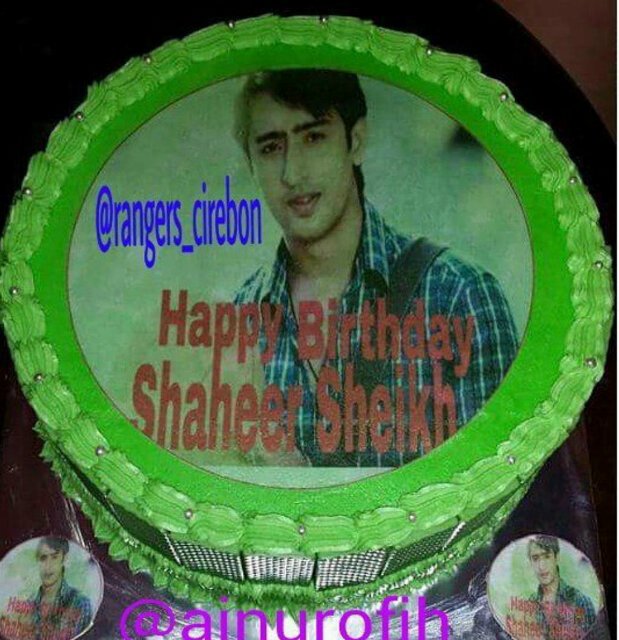 ratna_45430's tweet photo. @Shaheer_S @ShaheerSomyaFC @shamyafans_new #HBDShaheerSheikh #HBDShaheerSheikh #HBDShaheerSheikh #HBDShaheerSheikh https://t.co/Aj3HQb6djt