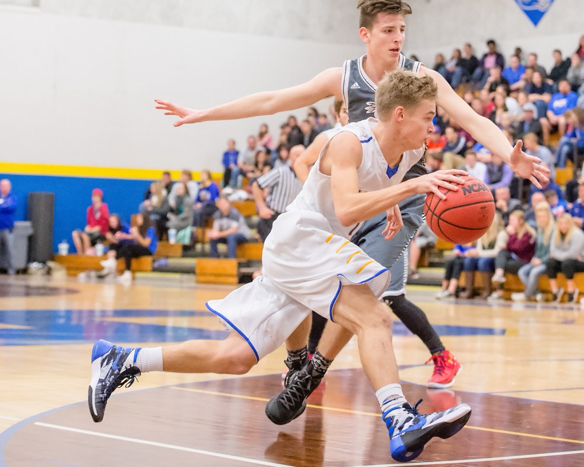 Congrats to Senior <a href="/HunterDrewski/">Hunter Drew</a> for being named to the Suburban West Conf. All-Defensive Team back to back years!
