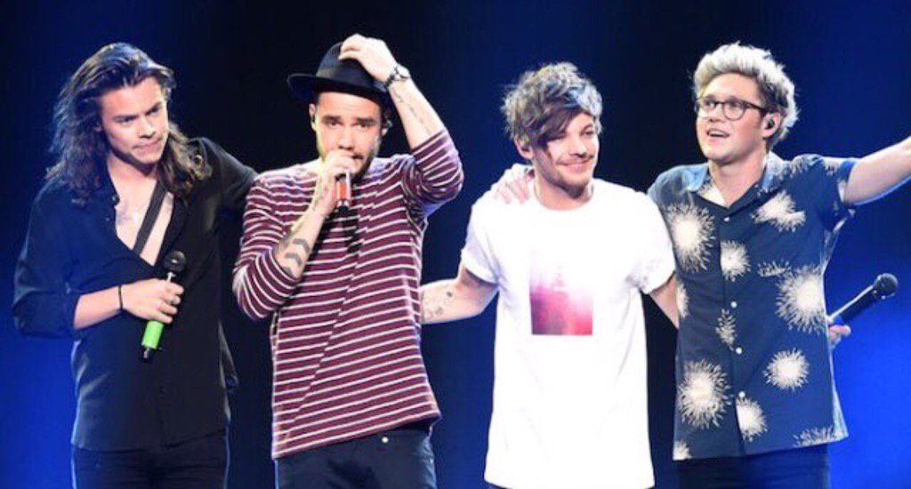 1DHQDaily's tweet photo. How fast can we vote? 

#BestFanArmy #Directioners #iHeartAwards https://t.co/XVPhP9cNjS
