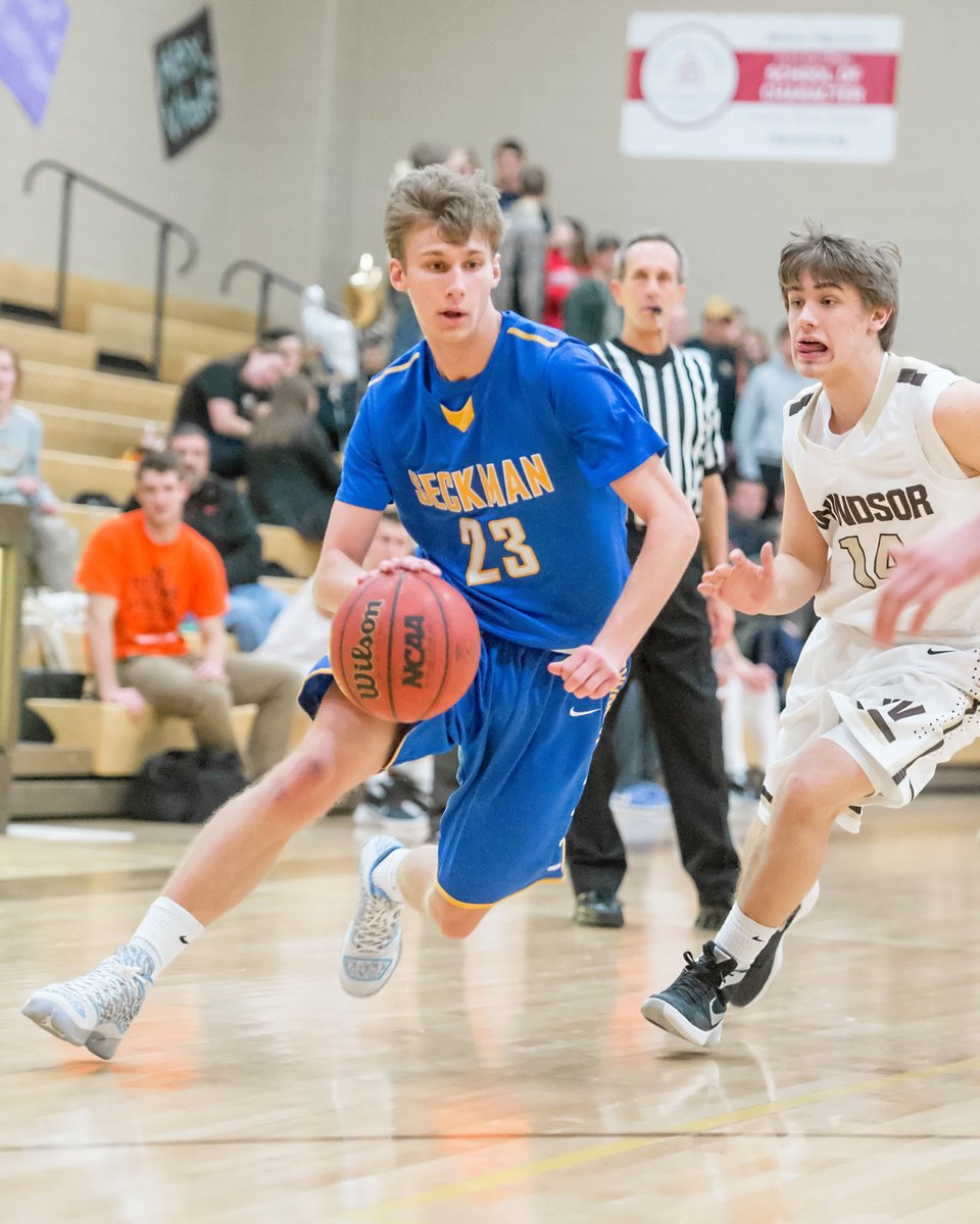 Congrats to Senior @krispy_krame1 for being named Suburban West Conference honorable mention!