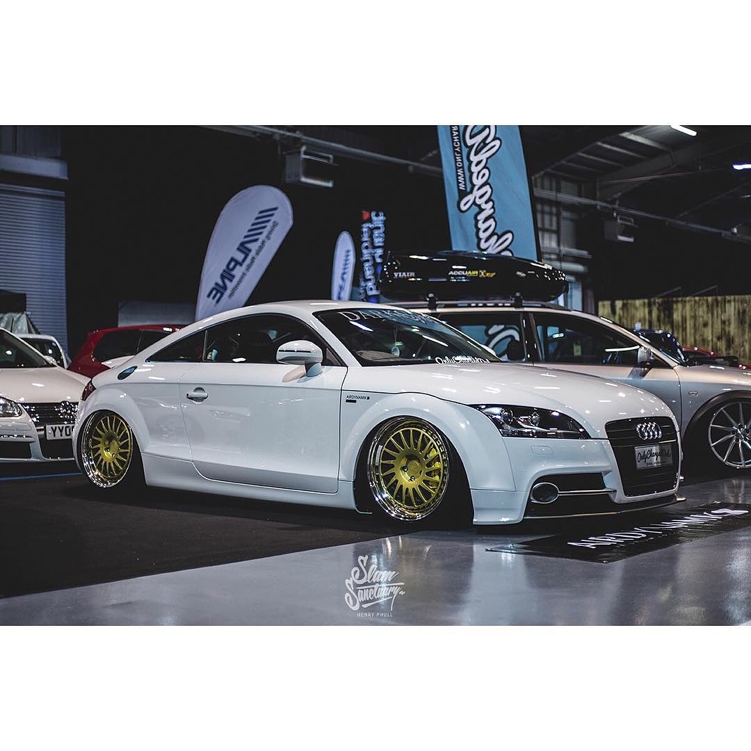 westscene's tweet photo. Audi TT
#westscene #westscene2k16 #audi #tt #slammed #stance #low #lowlife #lifestyle #awesome https://t.co/Vvrs83BWMS