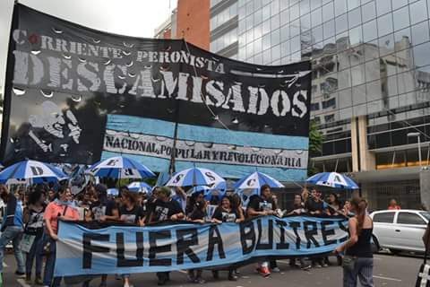 DianaDivaga_'s tweet photo. #24DeMarzo #FueraObama #Descamisados https://t.co/1fRXtp7FQH