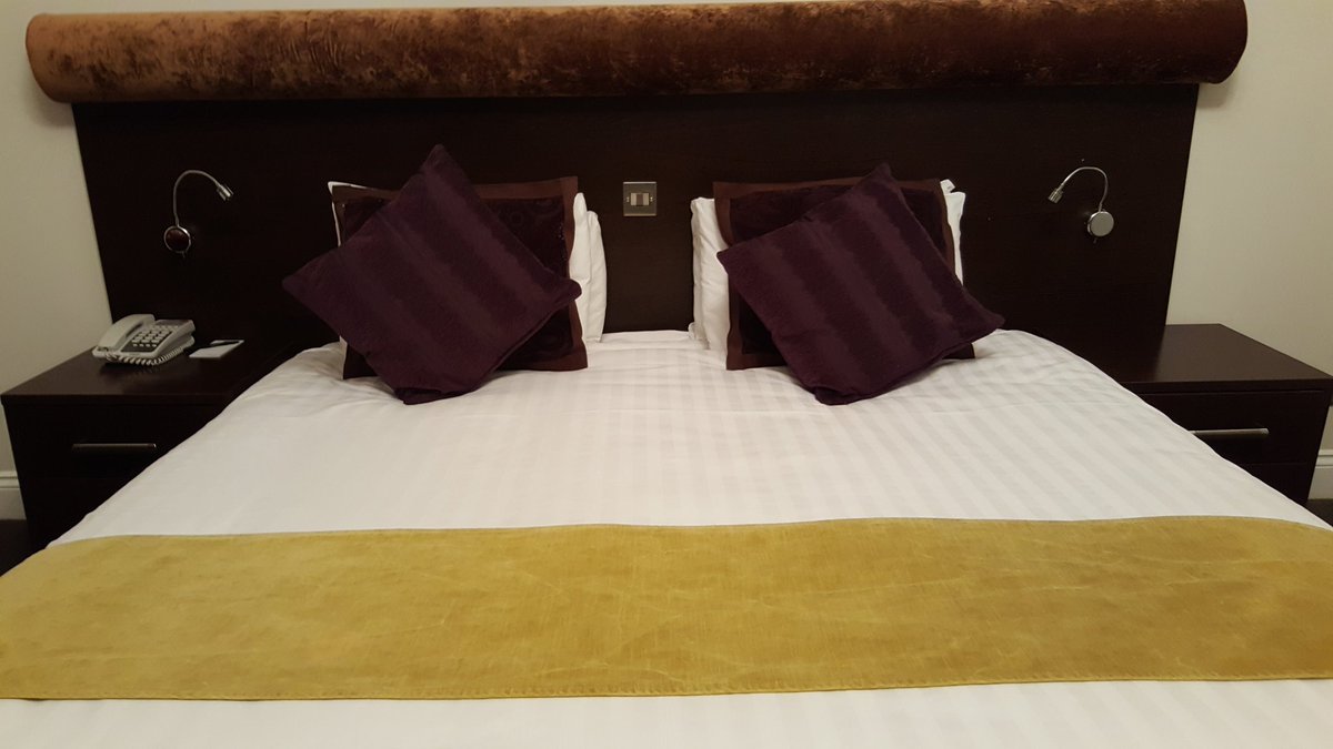 And tonight's bed, 3rd and last hotel of the day. Comfy and excellent food <a href="/Number10Hotel/">Number 10 Hotel</a>