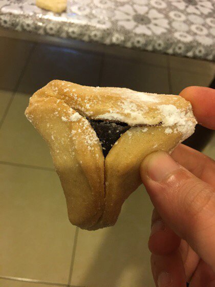 leftoverswap's tweet photo. Look what's on LeftoverSwap! Hamantaschen near Holon! https://t.co/25tOEIGh3M
