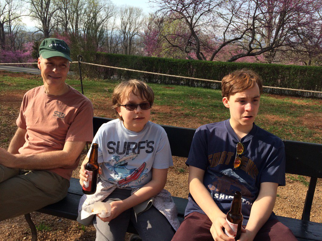 BarcroftLibrary's tweet photo. Monticello: resting with root beer. #SpringBrkAPS @APSVirginia https://t.co/G2JMmKa7et