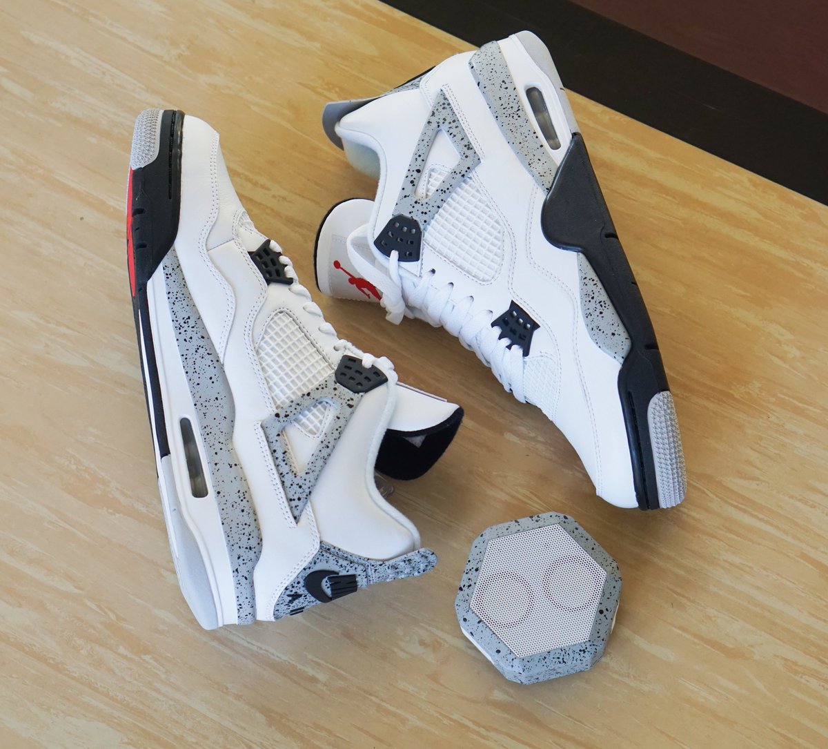 We are announcing our winner in an hour! Last chance to enter! instagram.com/p/BDOyyuvn4hM/…
#Boombotix