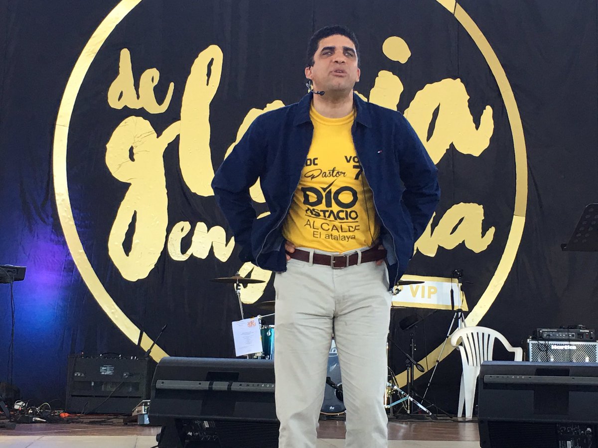 Miguelsusan's tweet photo. Estamos en campamento jóvenes VIP Igl. Mahanaim Santo Domingo #degloriaengloria @dioastacio @evelynastacio https://t.co/UVymvLM0P5