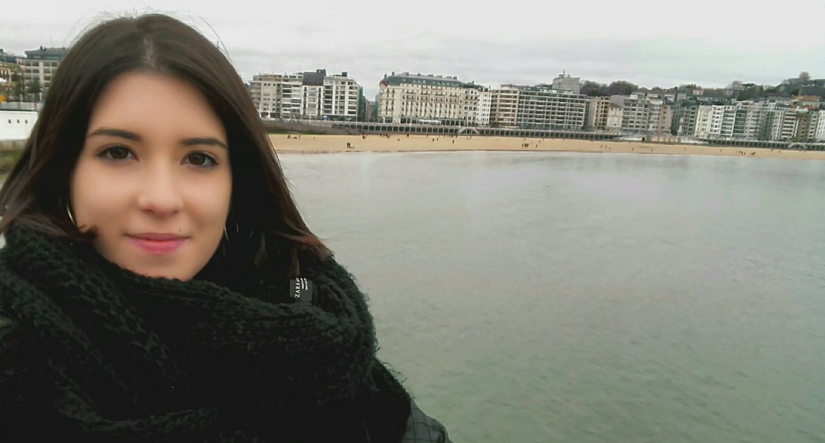 ireneMBruque's tweet photo. Cuando algo te dice que has descubierto tu sitio... #sansebastian #playadelaconcha https://t.co/3s5z6hFKpX