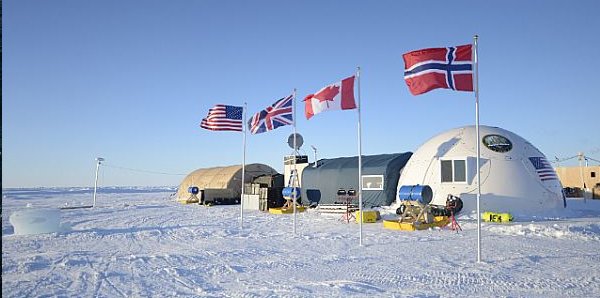 USNavy's tweet photo. #ICEX2016 camp operations conclude successfully; submarine ops continue - https://t.co/ZqkIpIIU8W https://t.co/kf4Bh9PnFO
