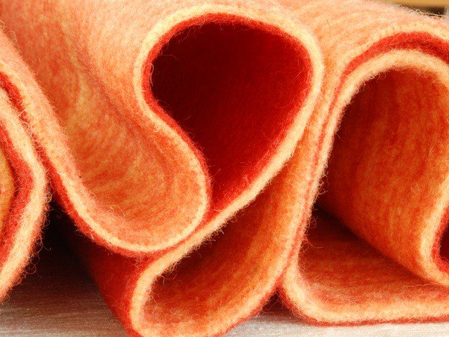 AppleoakFibers's tweet photo. WOOL FELT ORANGE - needle Felt 5mm https://t.co/KLG35UBgtz #Etsy #Prefelt https://t.co/1oQq6rm2se