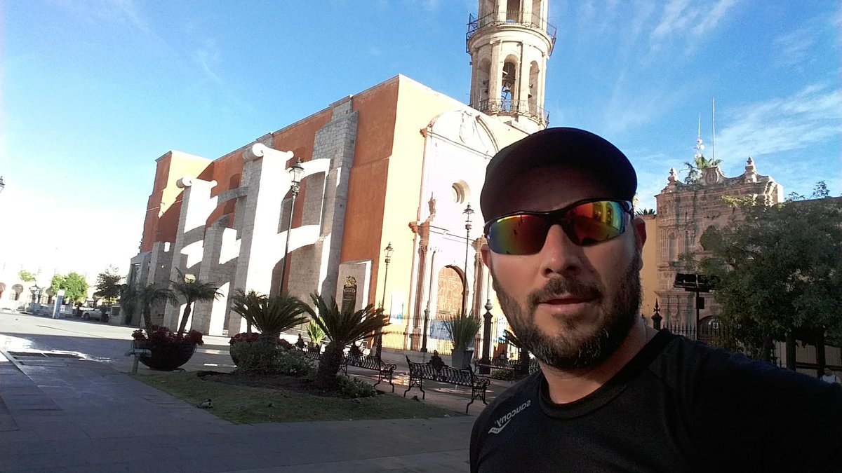 forrestrunteam's tweet photo. Corrida de Viernes Santo x centro historico de mi querido Durango. Entreno Maratón Villista y ultramaratón Guachochi https://t.co/bxk1ZRpgYj