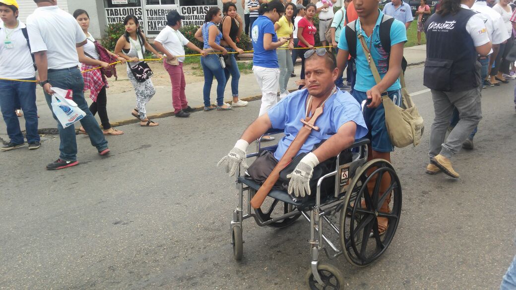 TabascoHOY's tweet photo. La fe acompaña HOY a los asistentes de la 47 representación del Viacrucis en #Tamulté de las Barrancas. https://t.co/mpx7xWLI4P
