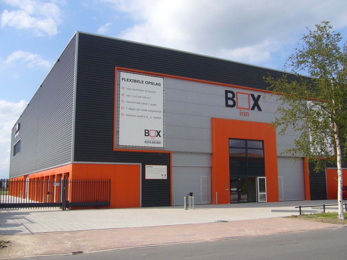 Boxinnstorage's tweet photo. Box inn Veenendaal voor flexibele, veilige en schone #opslagruimtes @Boxinnstorage https://t.co/Dyga2FE7mG
