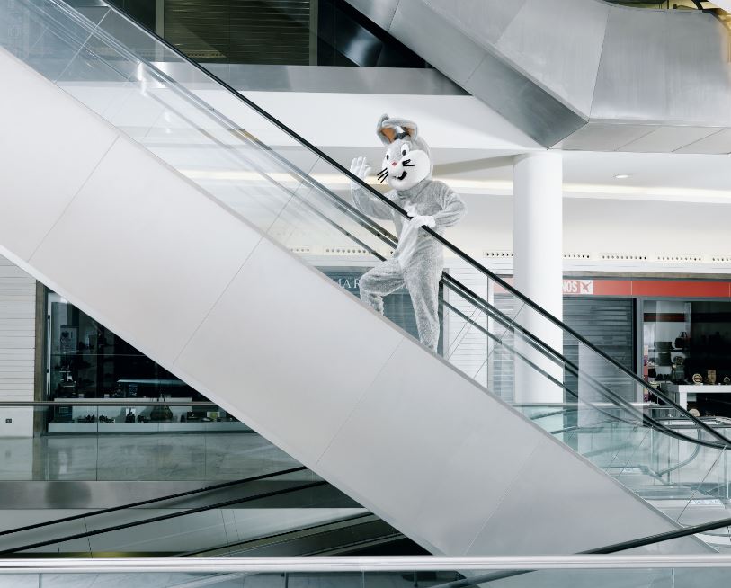 SchindlerNA's tweet photo. Stay safe on escalators by holding on to the handrails, like our friend, the #EasterBunny! https://t.co/MIixeAn5Gq