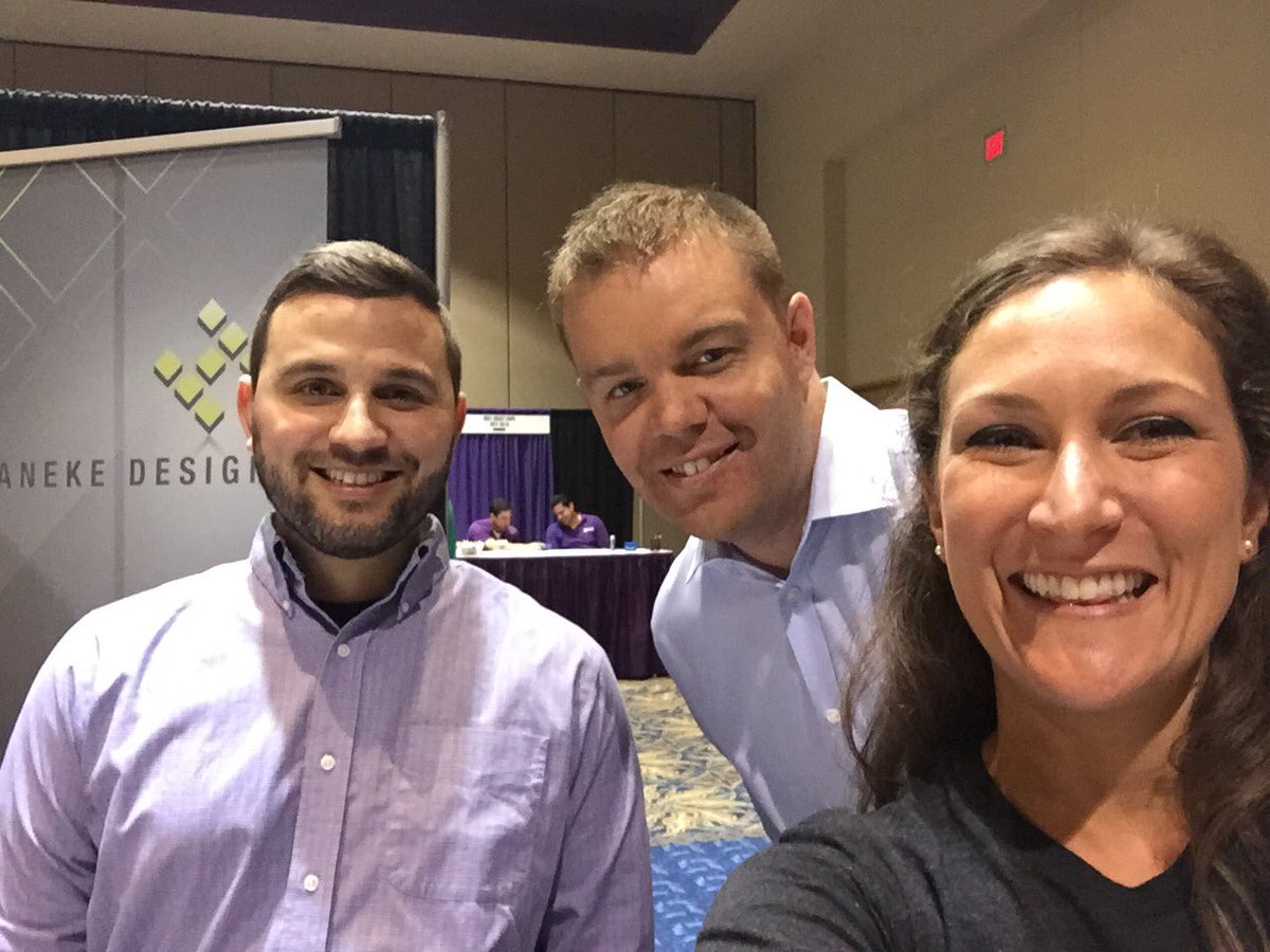 ToniWarren_'s tweet photo. Hanging with some of our @TheIronYard favs at the @TheTBTF career fair. @HanekeDesign @PostTimeFave @lamarre10 https://t.co/LmOu1fi9PB